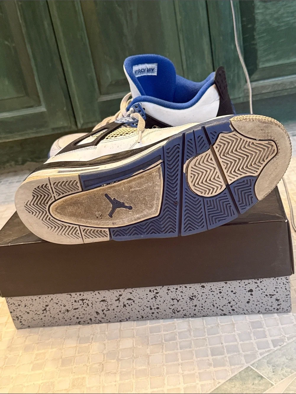 Jordan classic silhouette